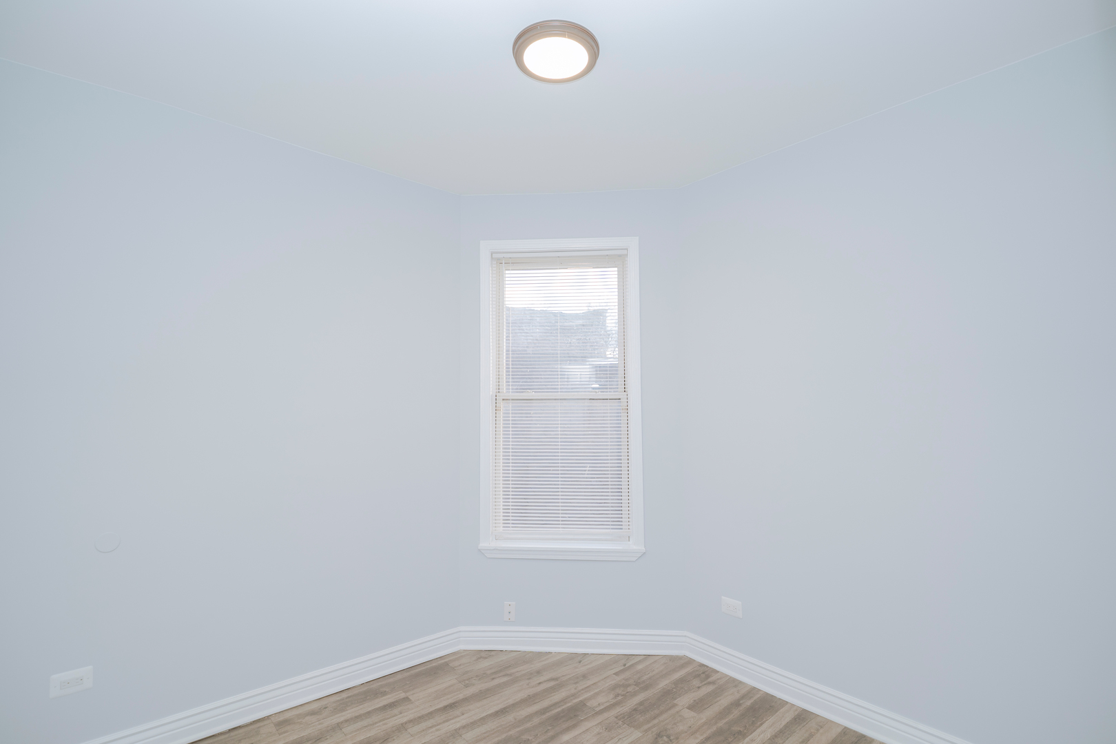 5631 S Throop Street Property Photo 12