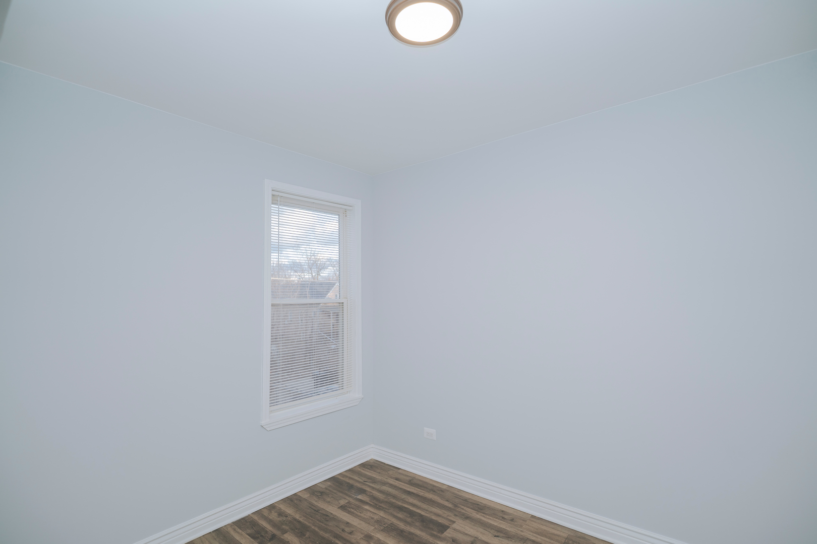5631 S Throop Street Property Photo 13