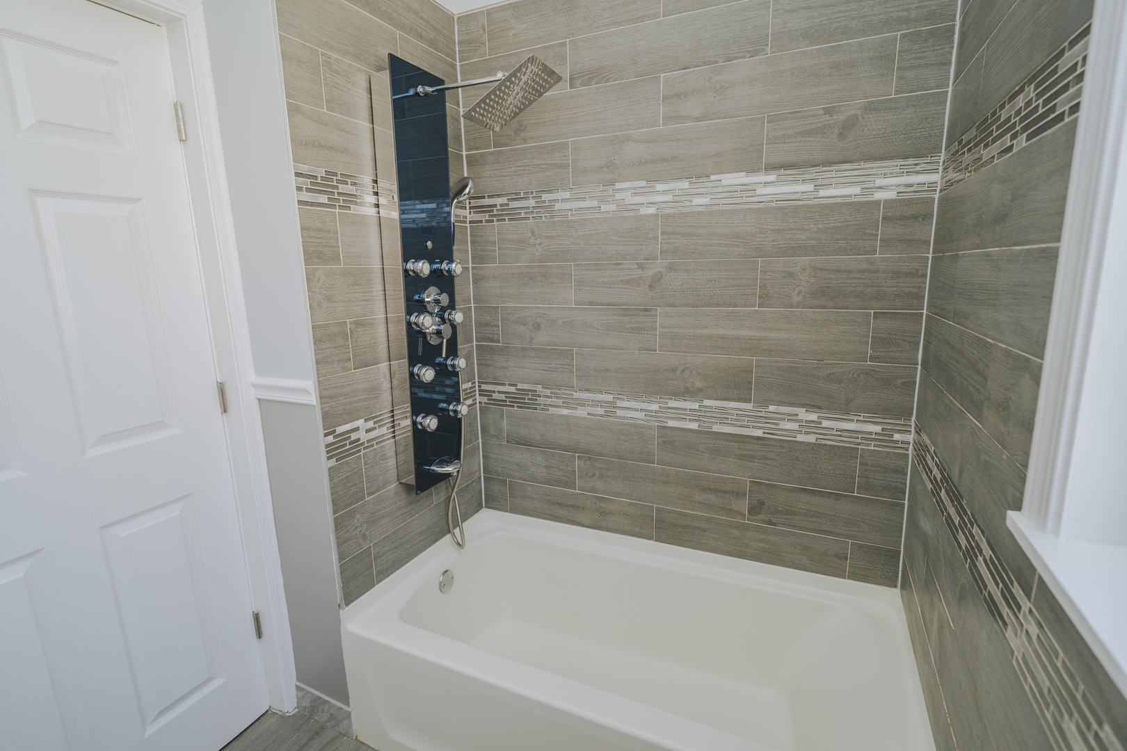 5631 S Throop Street Property Photo 15