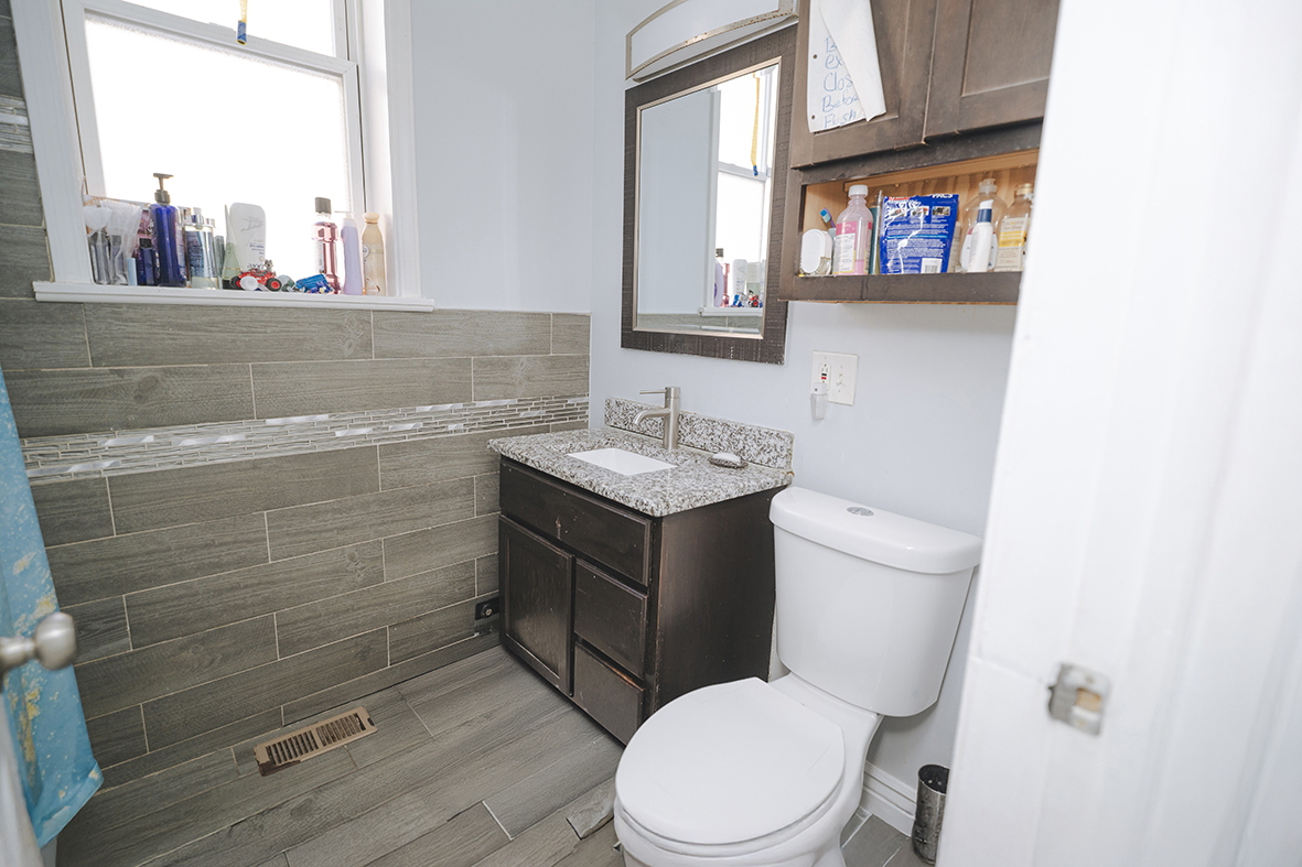 5631 S Throop Street Property Photo 16
