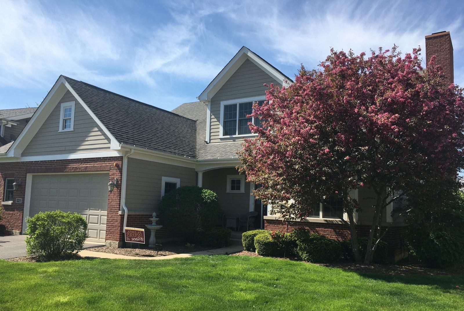 221 Cater Lane Property Photo
