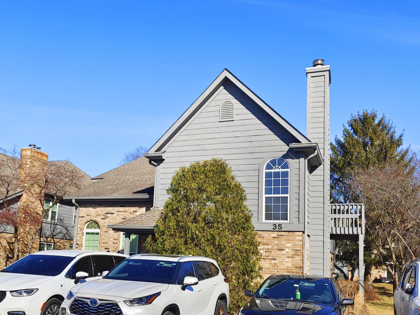 Foxcroft Condos Real Estate Listings Main Image