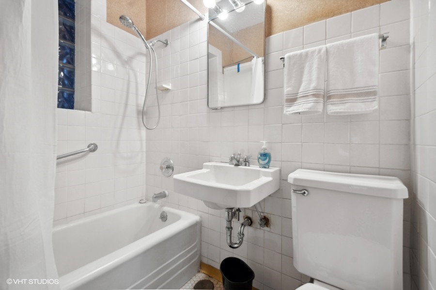 1351 W Balmoral Avenue Property Photo 15