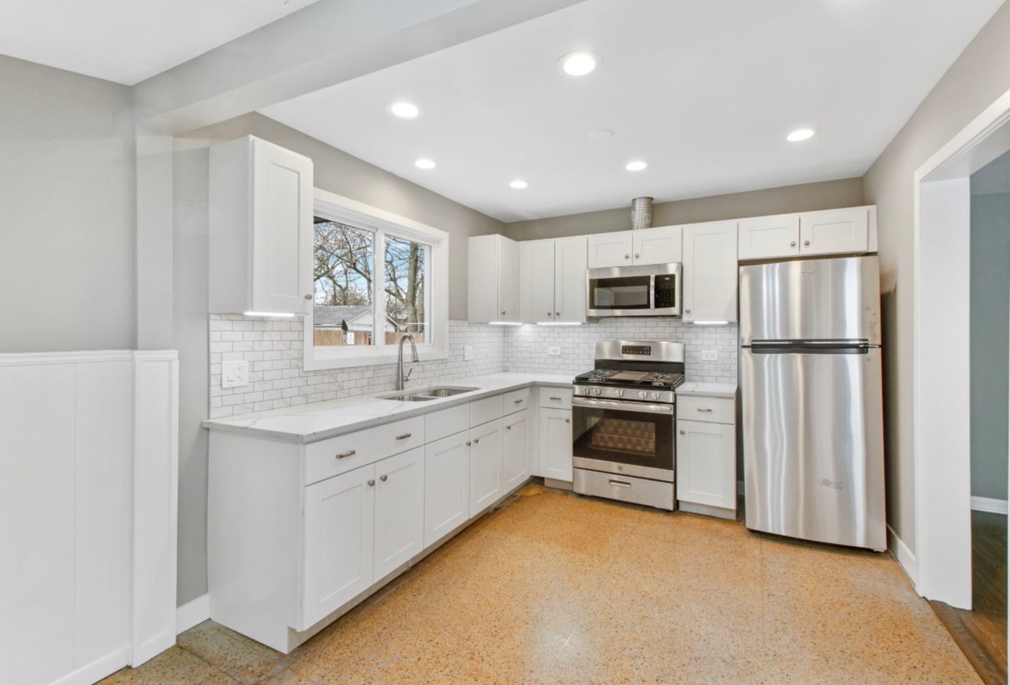 366 Walker Avenue Property Photo 4