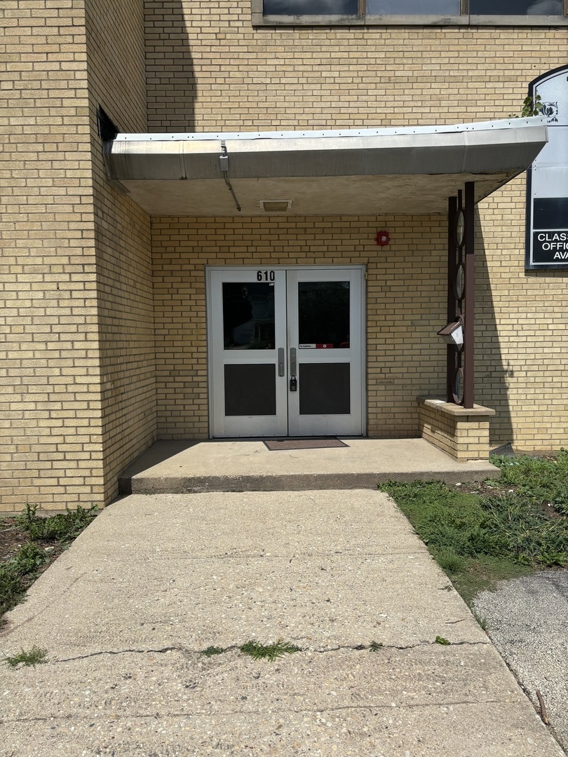 610 Logan Ave Property Photo