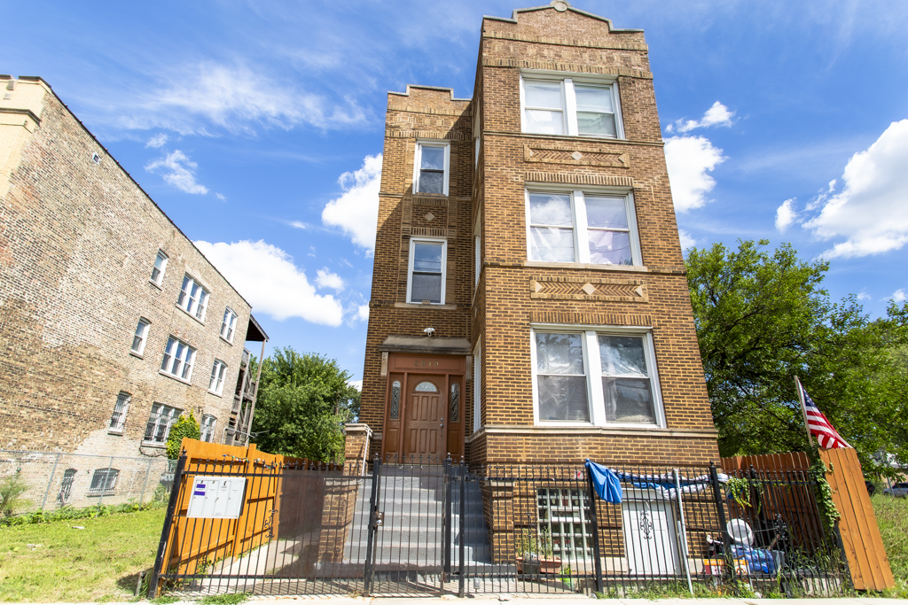 3810 W Ohio Street Property Photo 4
