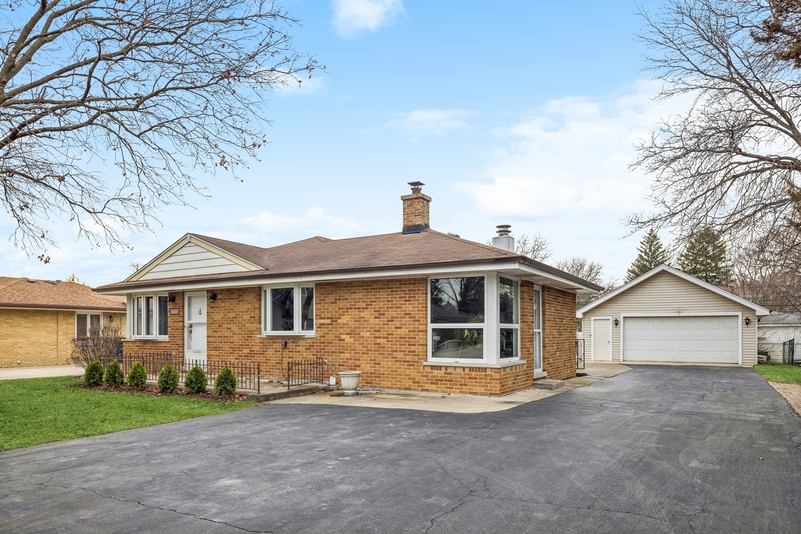 7710 Linden Avenue Property Photo