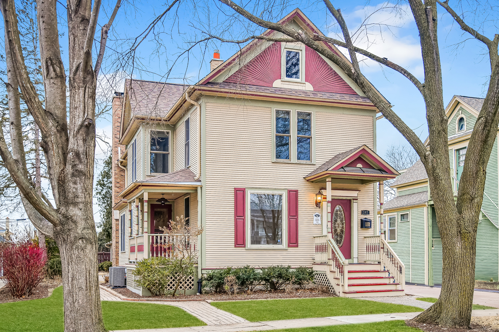 147 N Center Street Property Photo