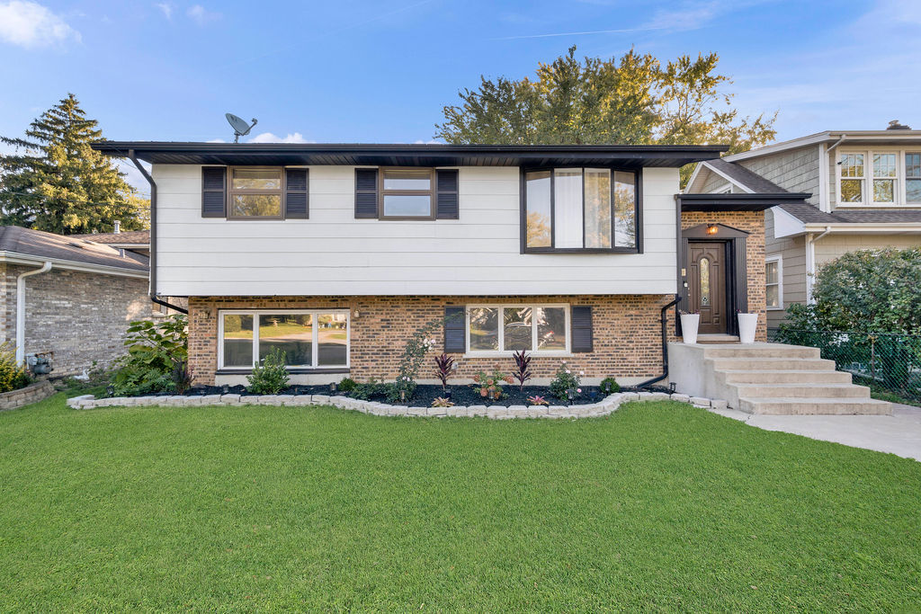 143 Real Estate Listings Main Image