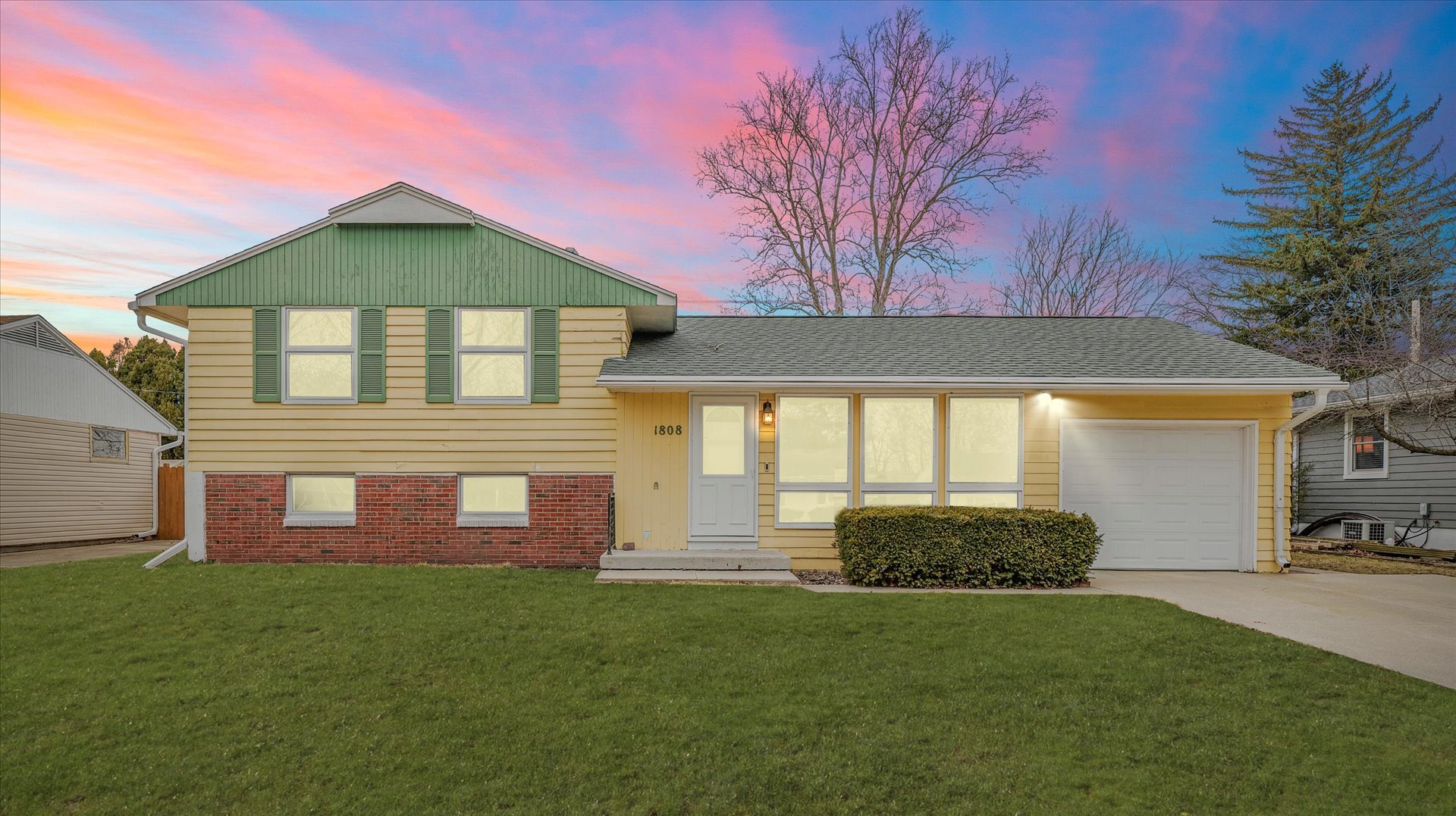 1808 Broadmoor Drive Property Photo