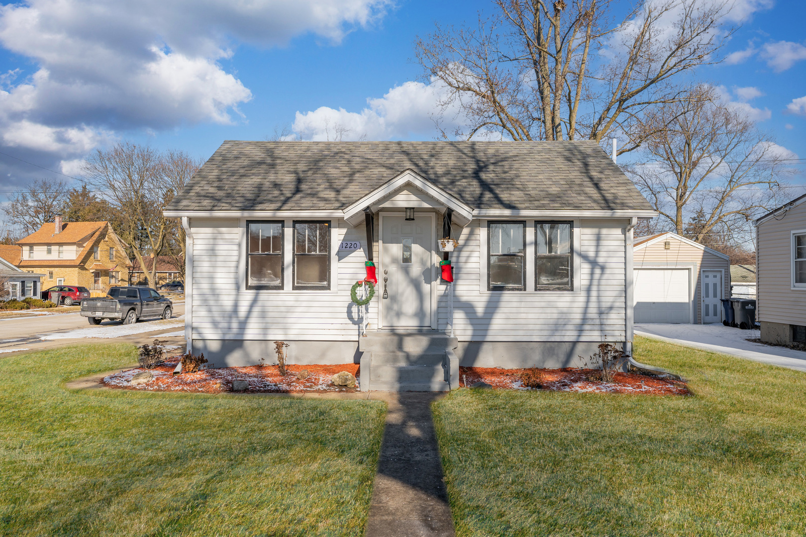 1220 W Highland Avenue Property Photo