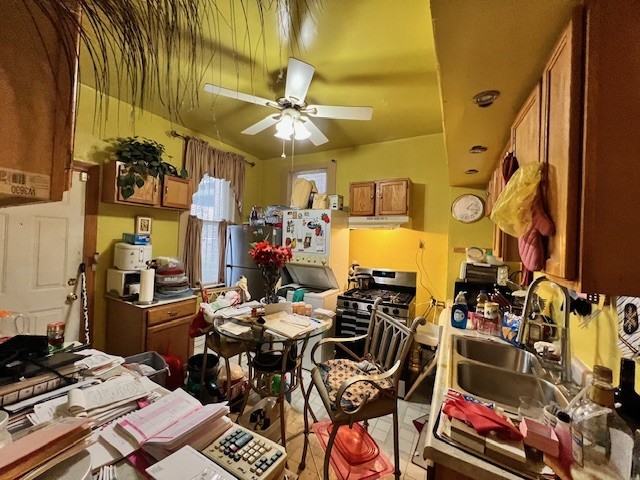 4822 S Evans Avenue Property Photo 5