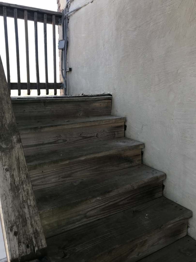 1600 S Saint Louis Avenue Property Photo 14