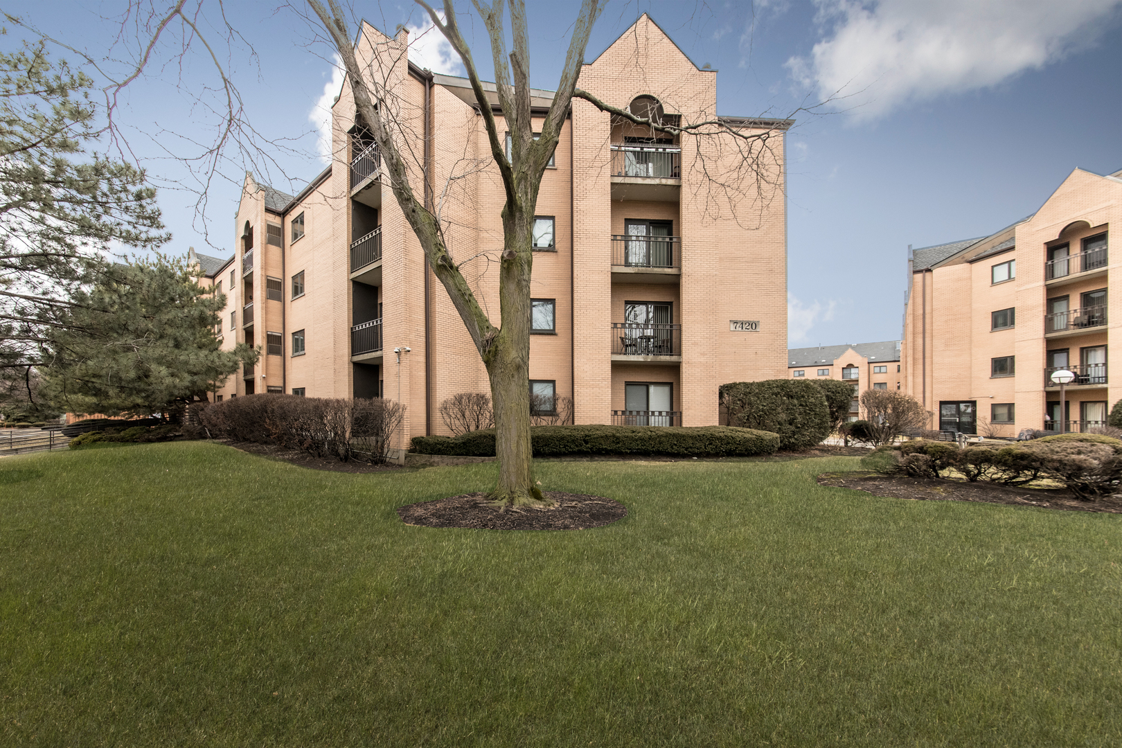 Harwood Heights Real Estate Listings Main Image