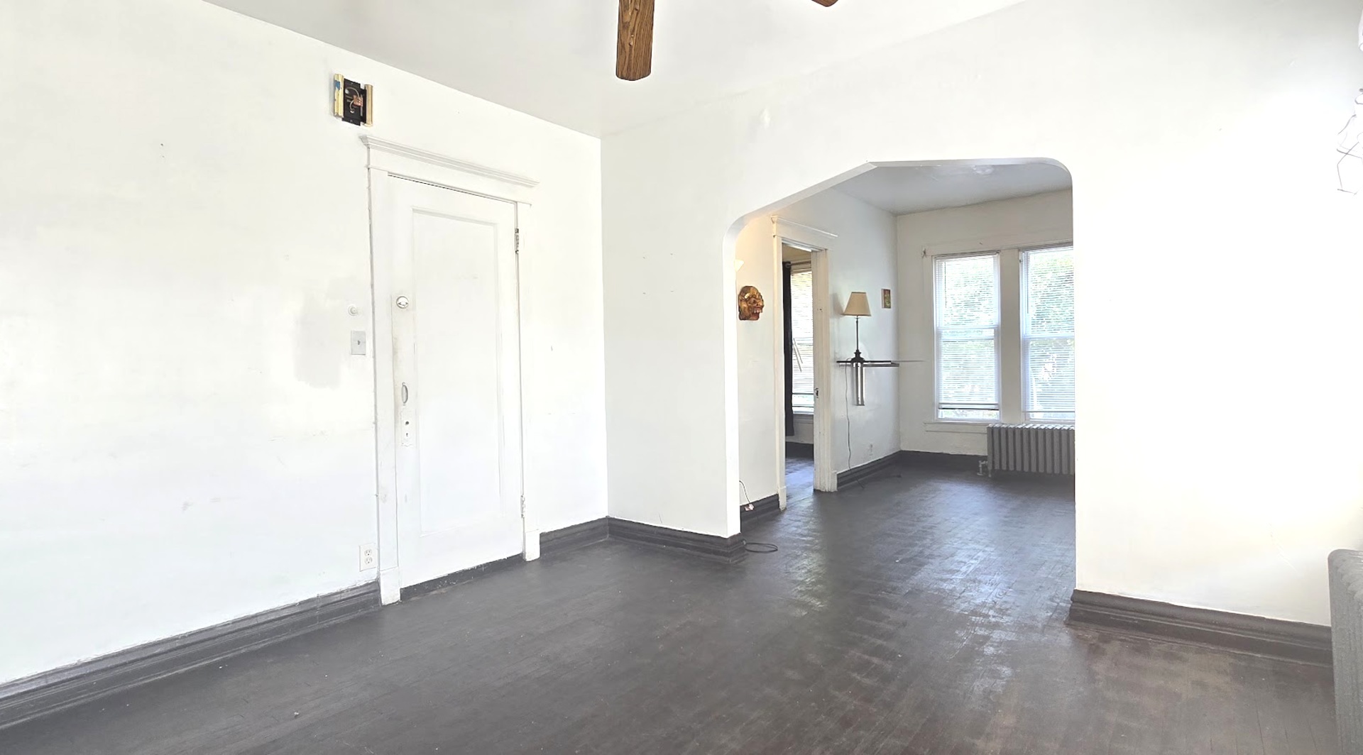 7524 S Saint Lawrence Avenue Property Photo 3