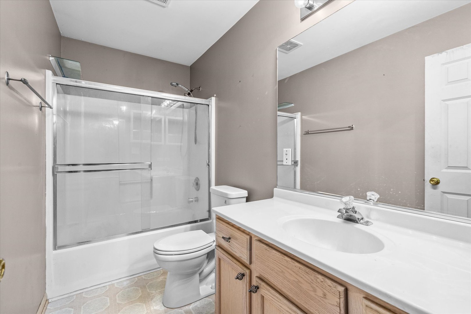 301 Spring Point Drive Property Photo 15