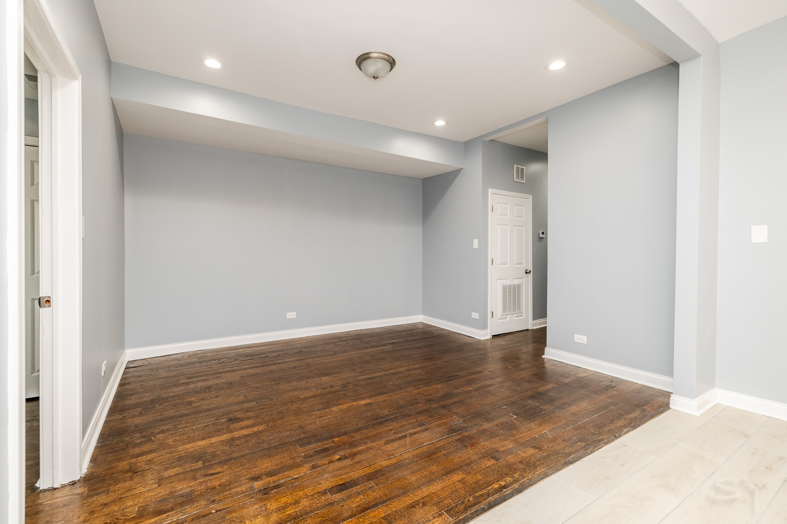 7230 S Yates Boulevard Property Photo 16