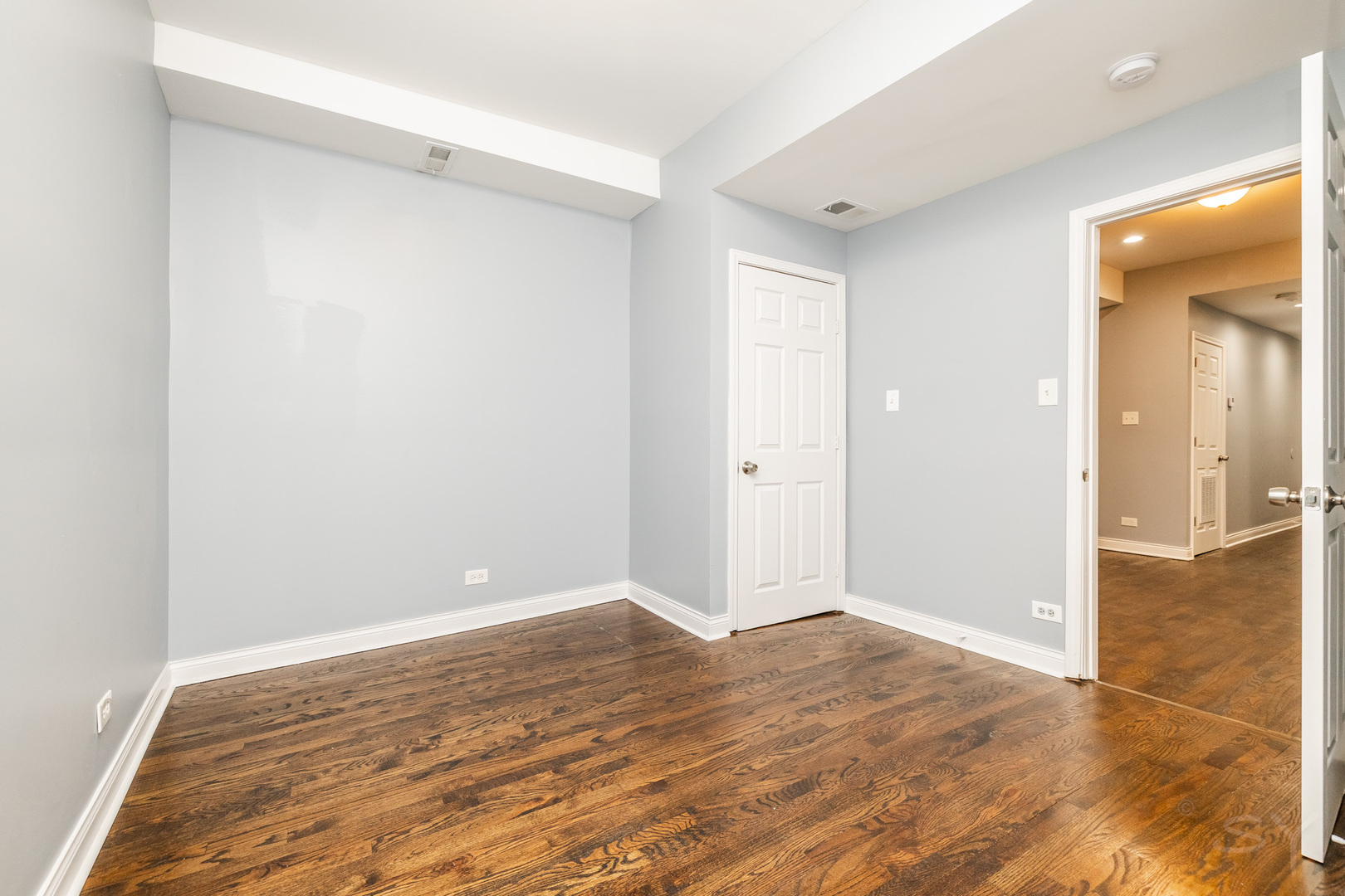 7230 S Yates Boulevard Property Photo 26