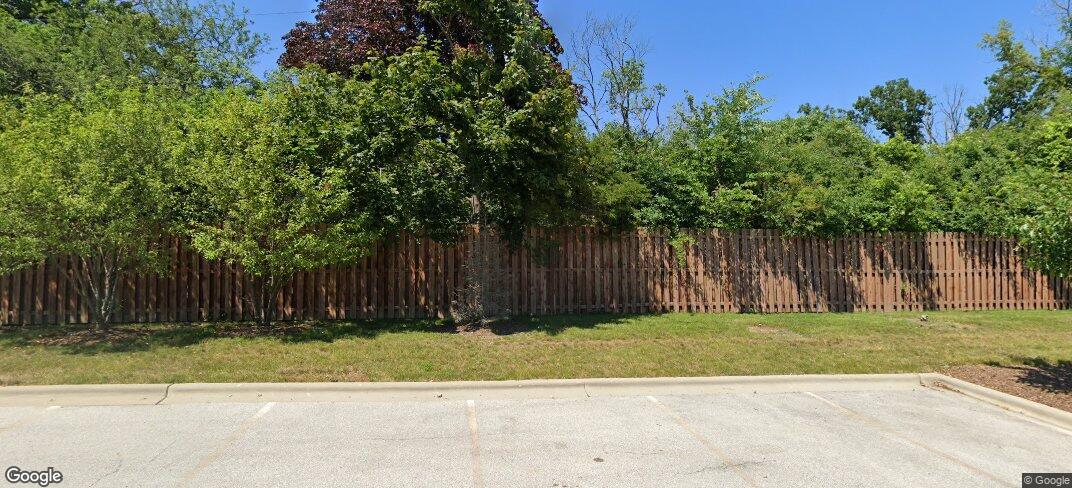 24729 N Milwaukee Avenue Property Photo