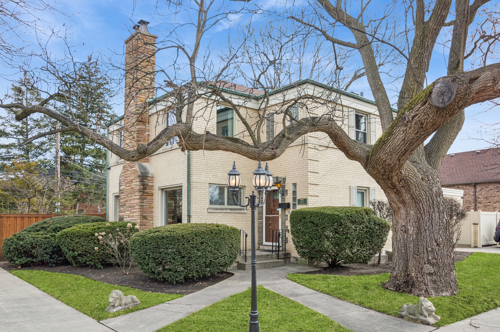 6203 N Leona Avenue Property Photo