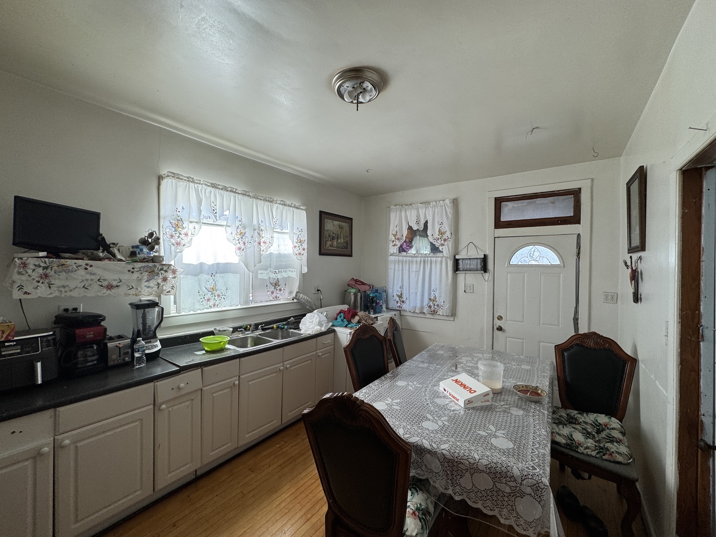 2650 S Homan Avenue Property Photo 7