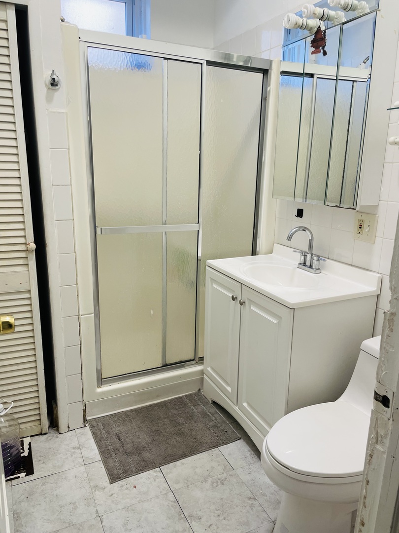 2406 N Bernard Street Property Photo 5