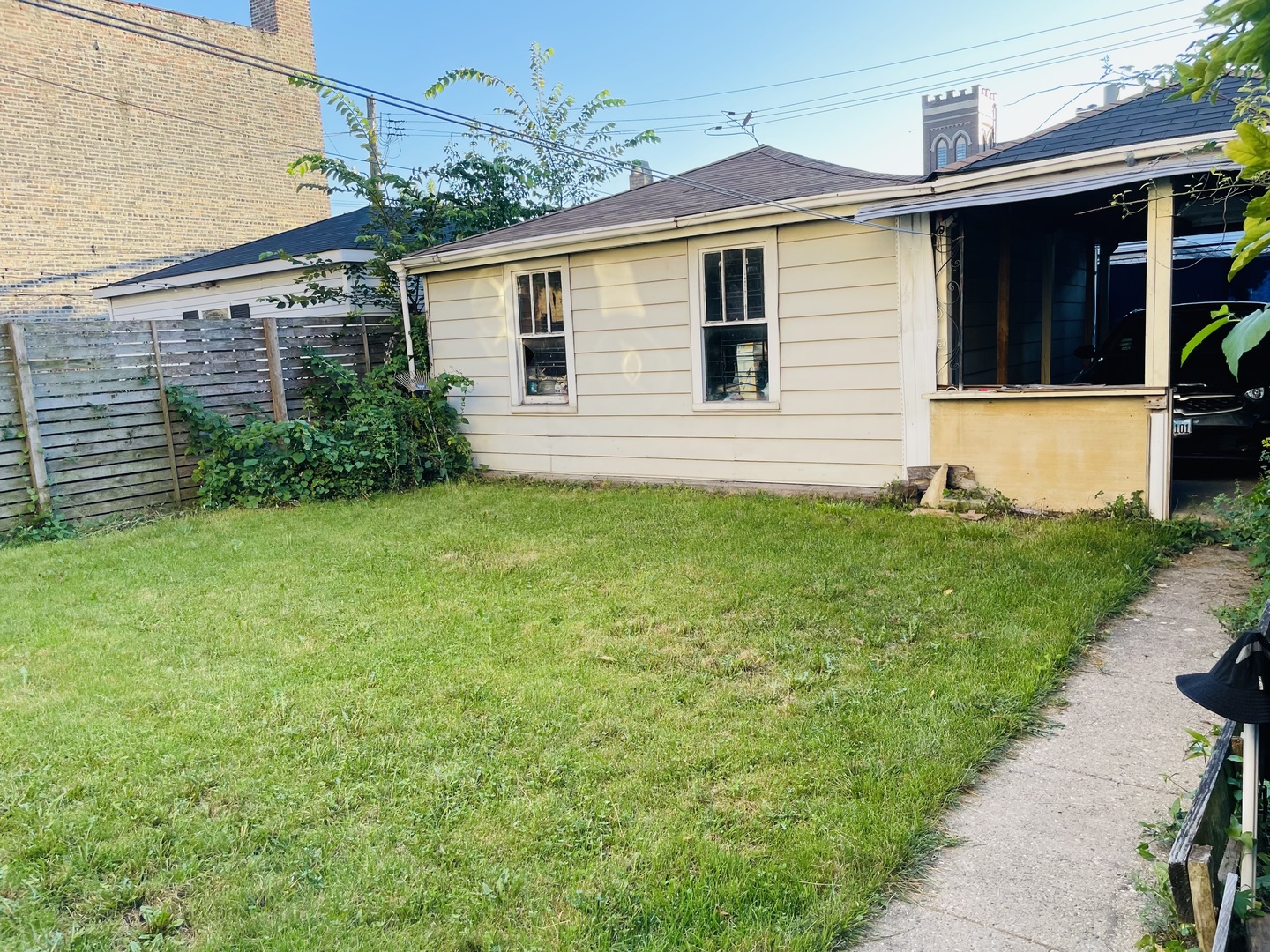 2406 N Bernard Street Property Photo 25