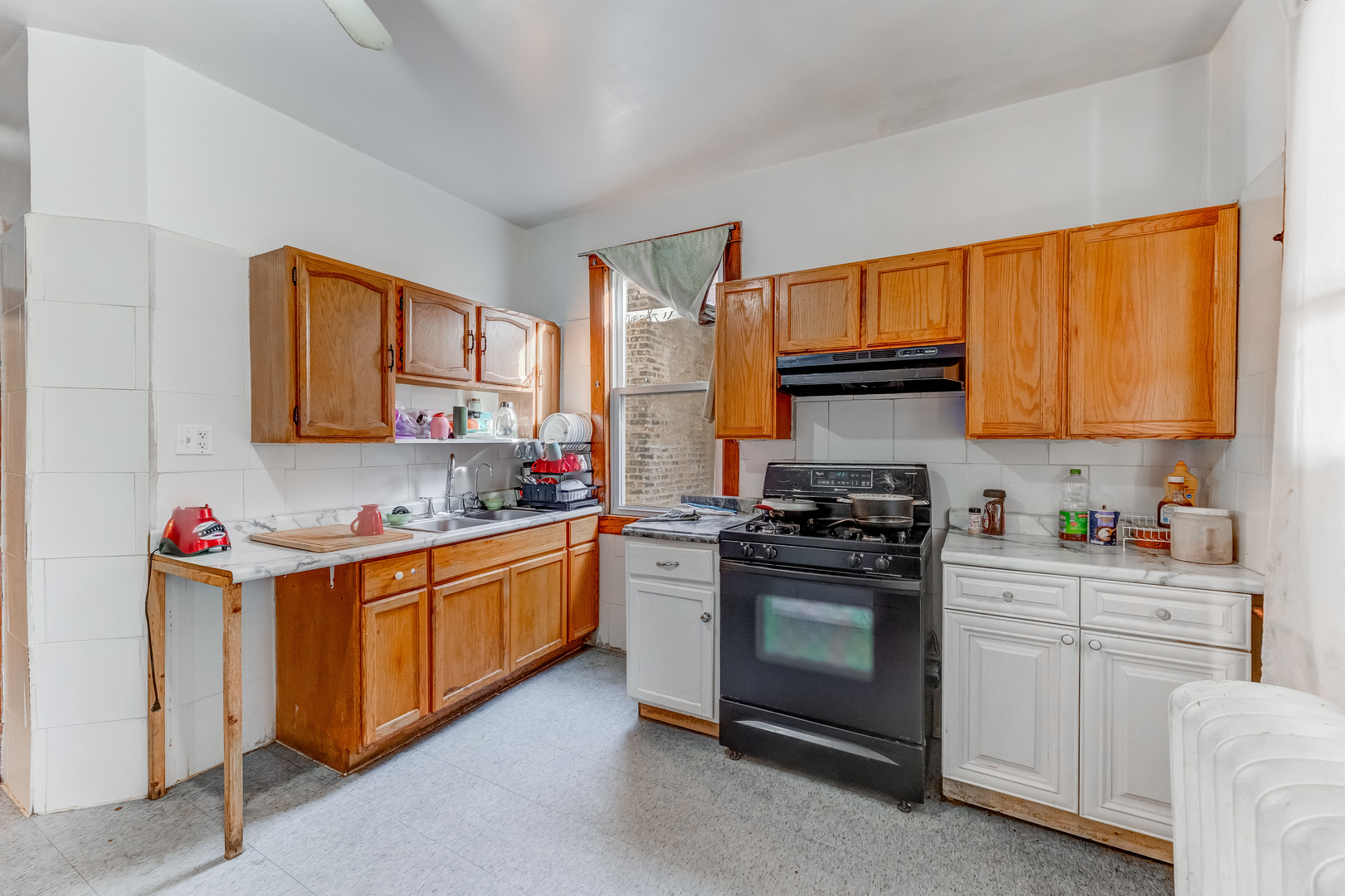 6154 S Maplewood Avenue Property Photo 15