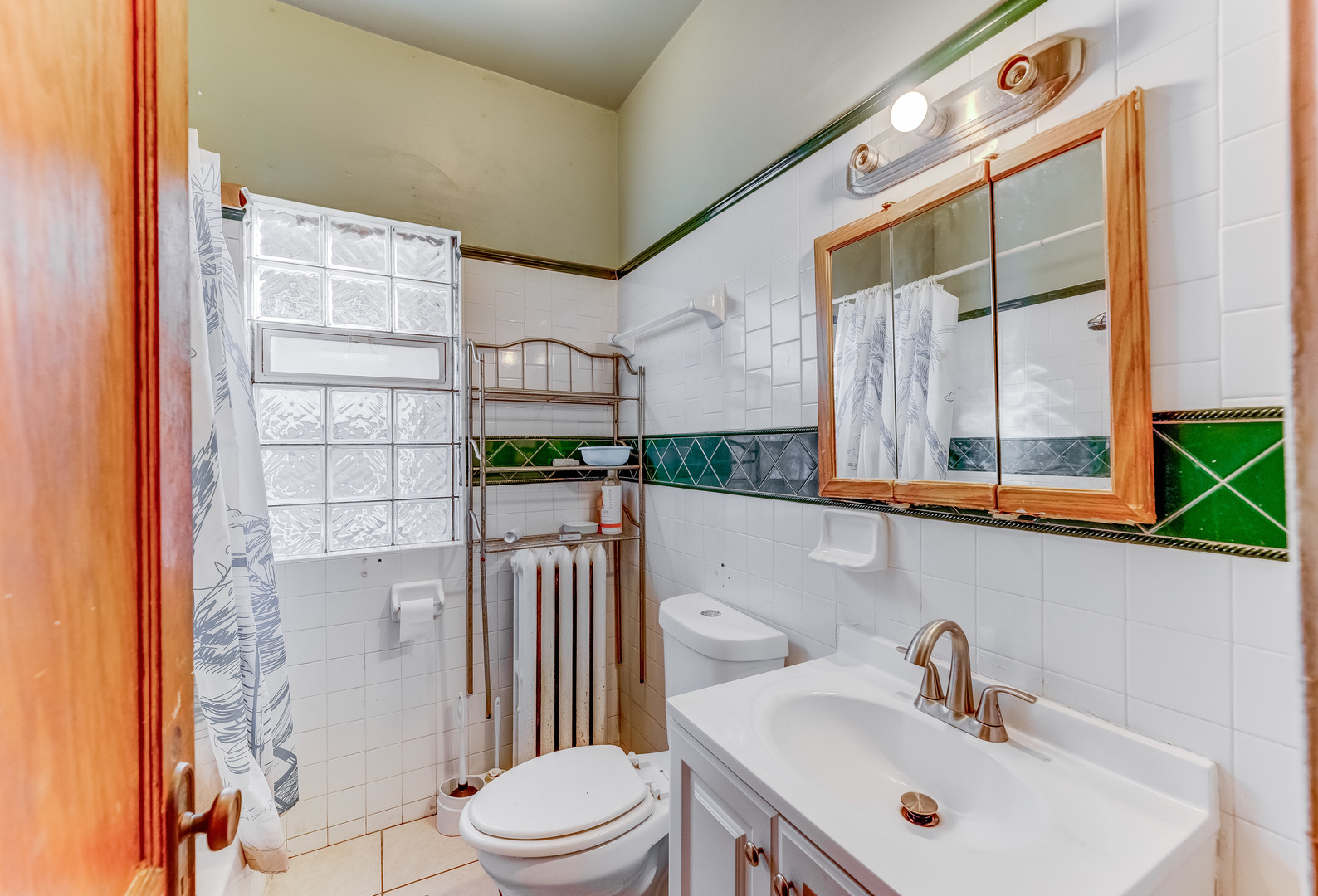 6154 S Maplewood Avenue Property Photo 16