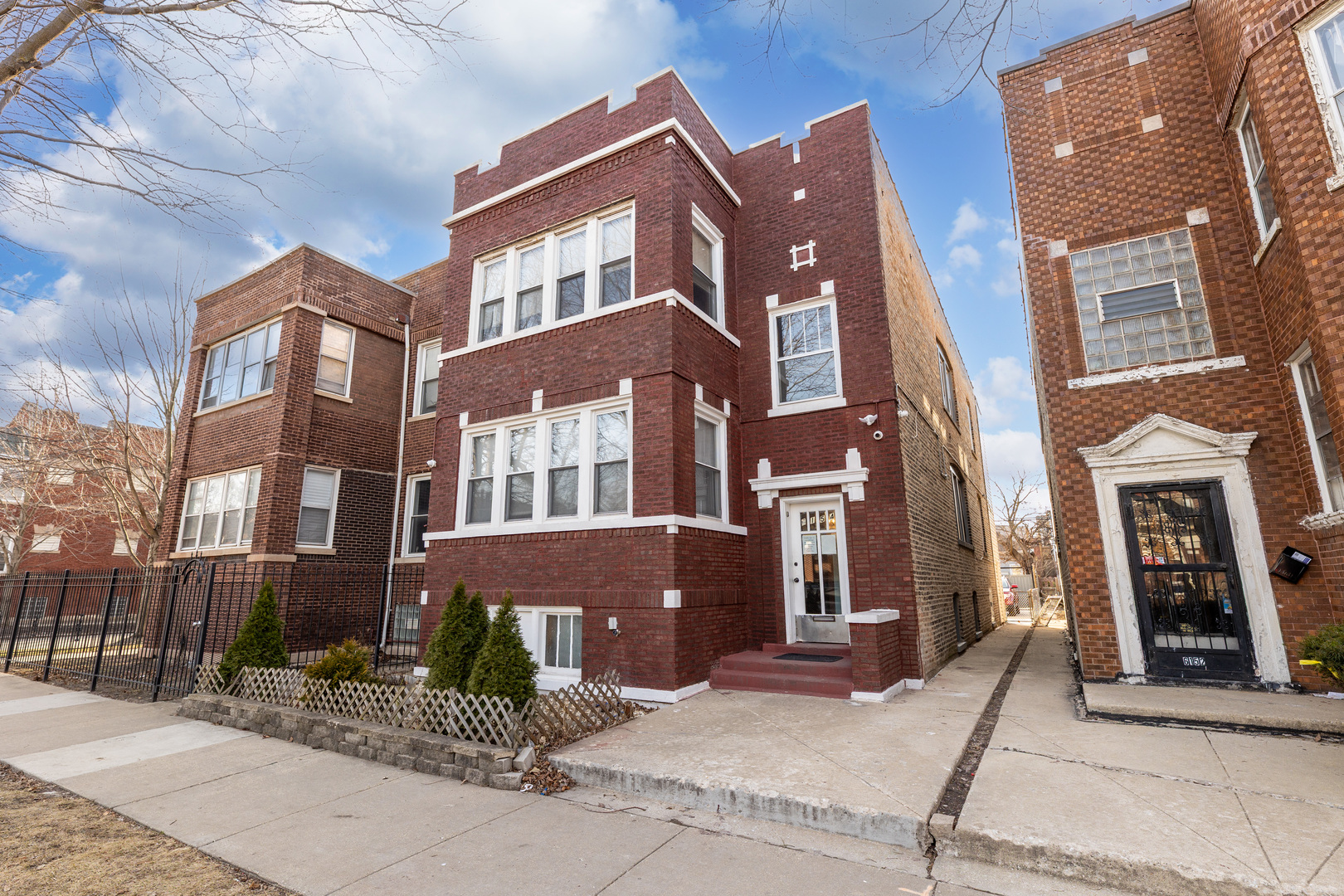 6154 S Maplewood Avenue Property Photo 20