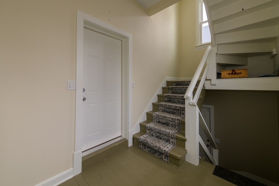 1748 N Albany Avenue Property Photo 21