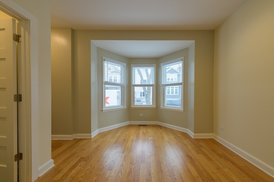 1748 N Albany Avenue Property Photo 24