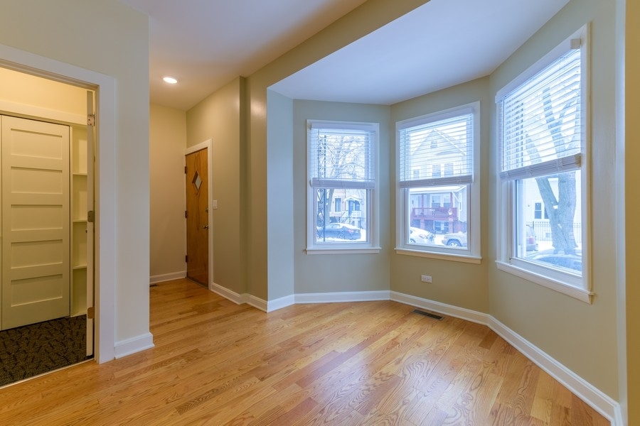 1748 N Albany Avenue Property Photo 25