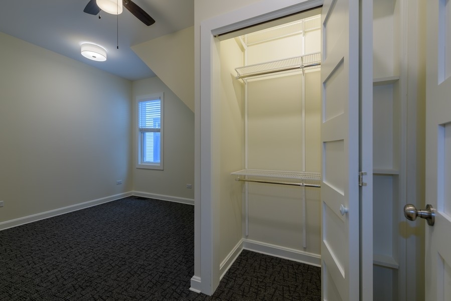 1748 N Albany Avenue Property Photo 37