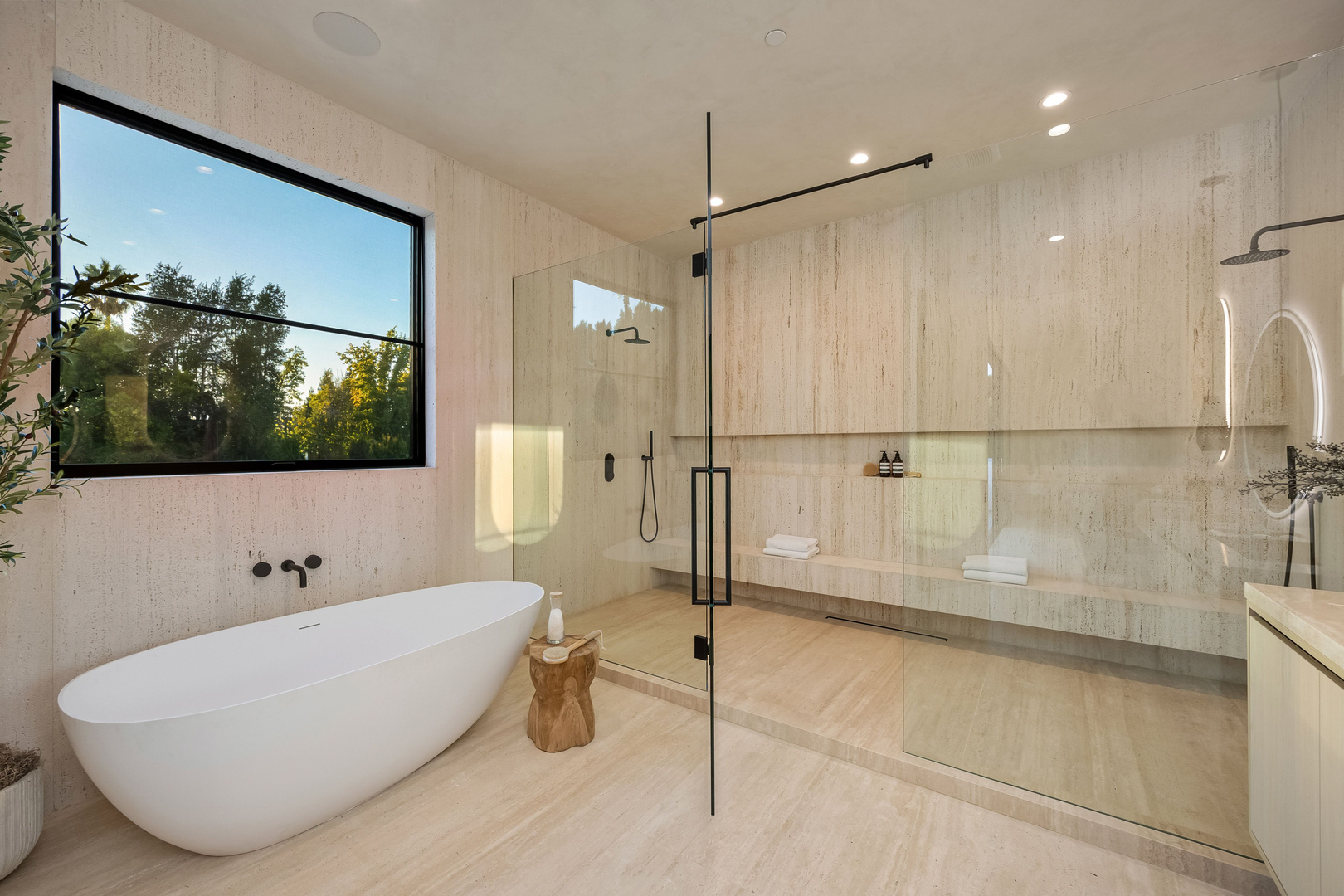 10108 Henning Drive Property Photo 4