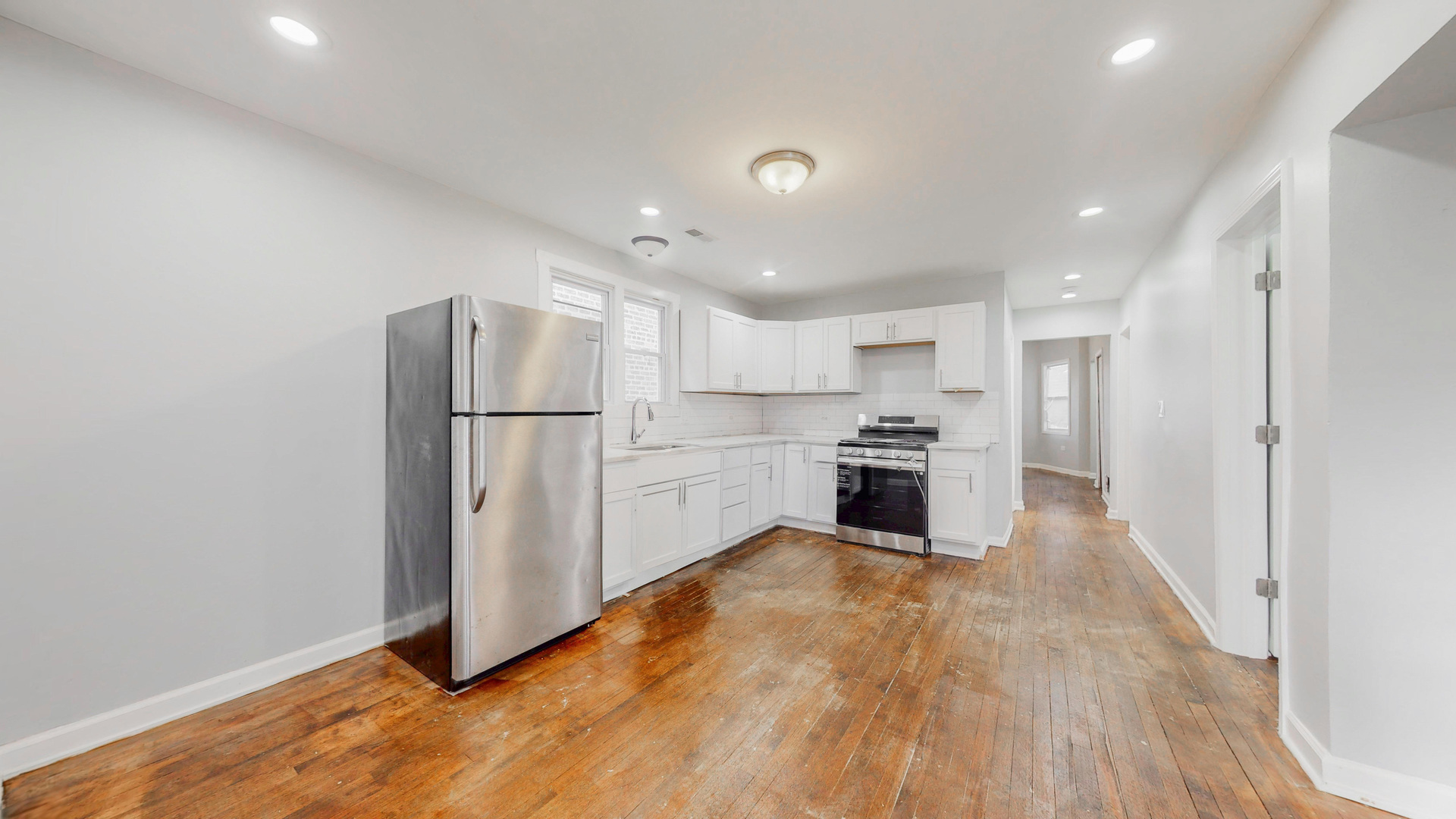 8527 S Marquette Avenue Property Photo 7
