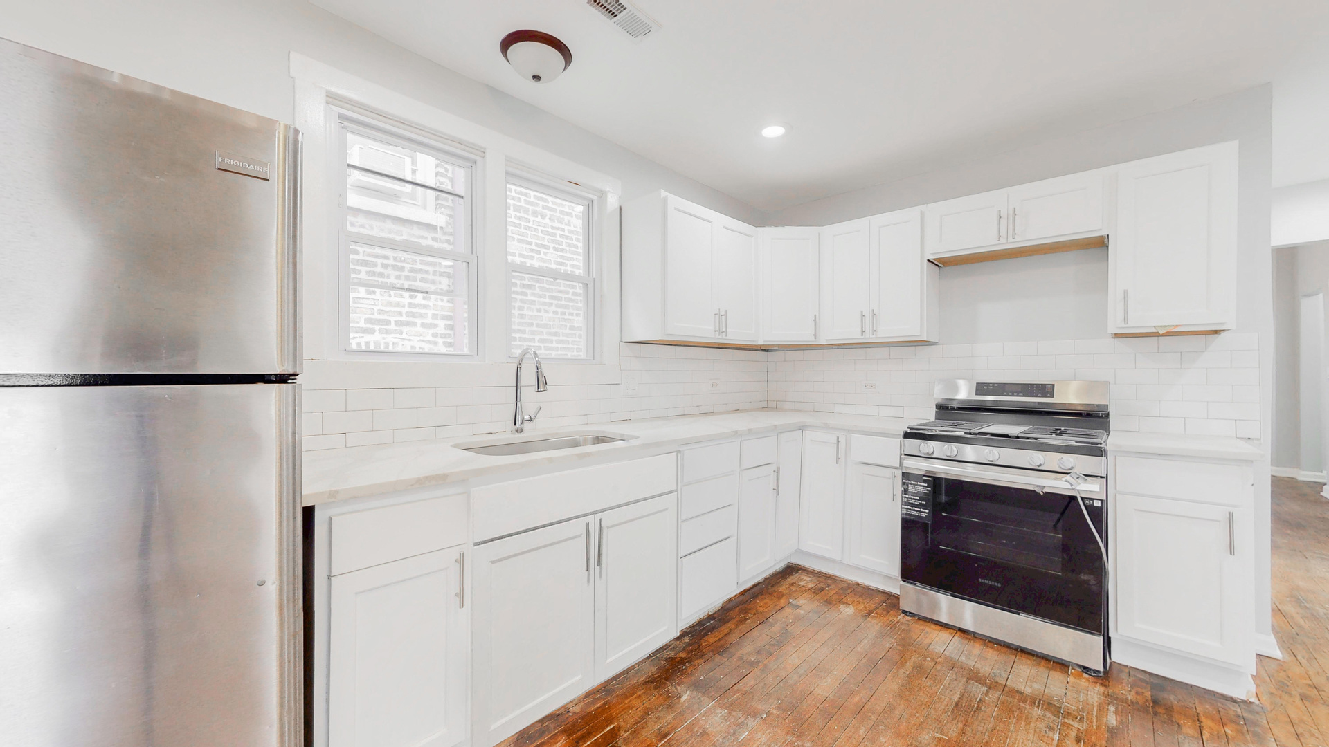 8527 S Marquette Avenue Property Photo 8