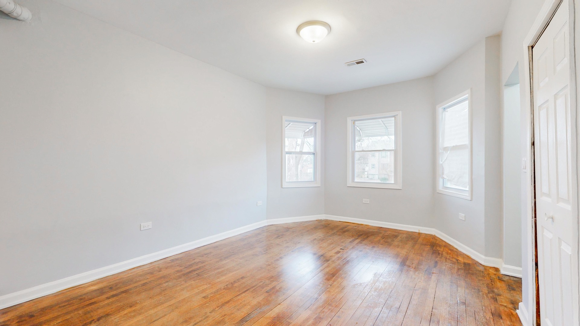 8527 S Marquette Avenue Property Photo 25