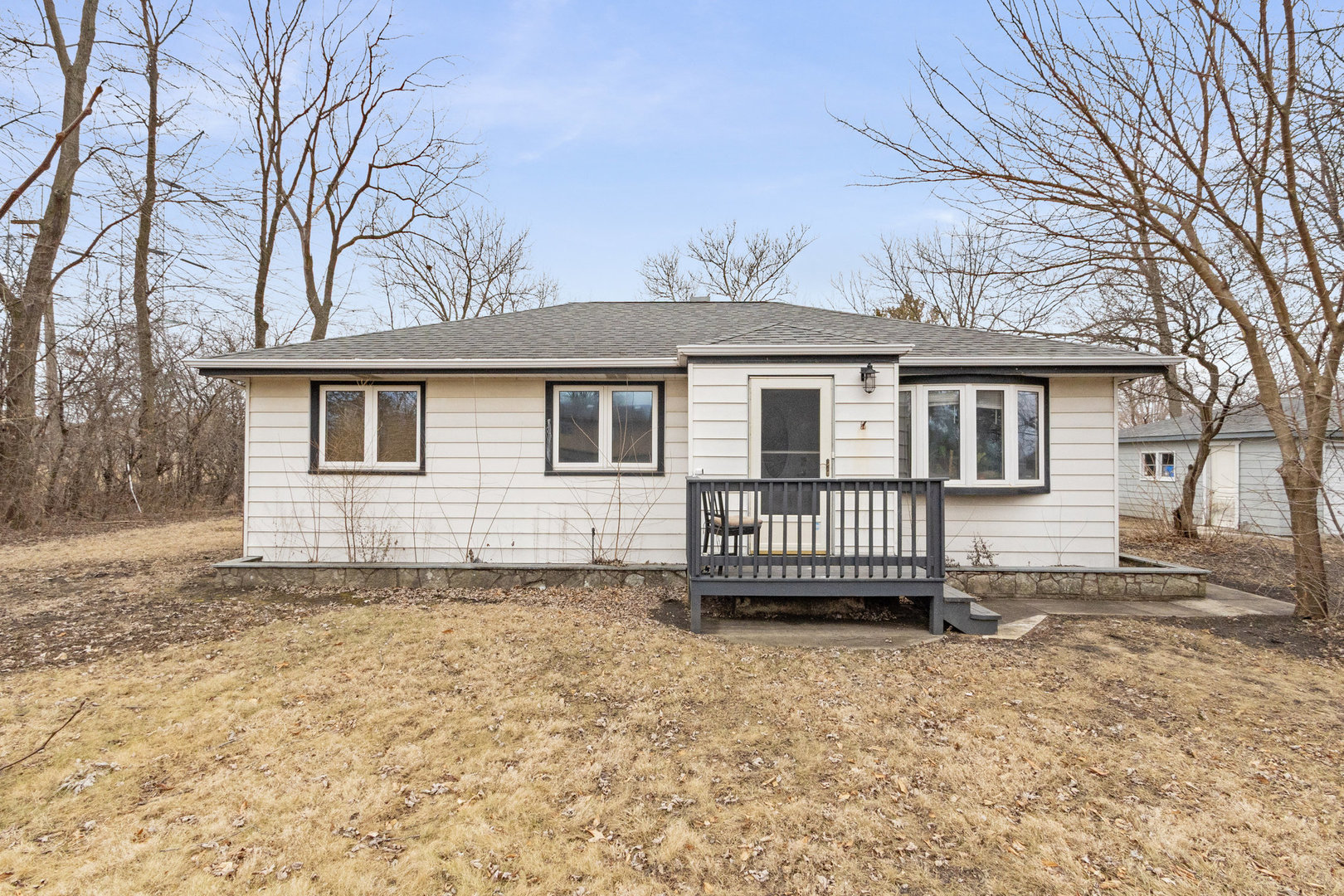13860 Lawler Avenue Property Photo