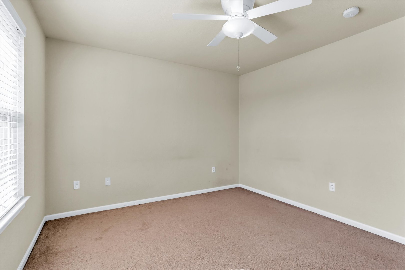 505 Yalow Drive Property Photo 32