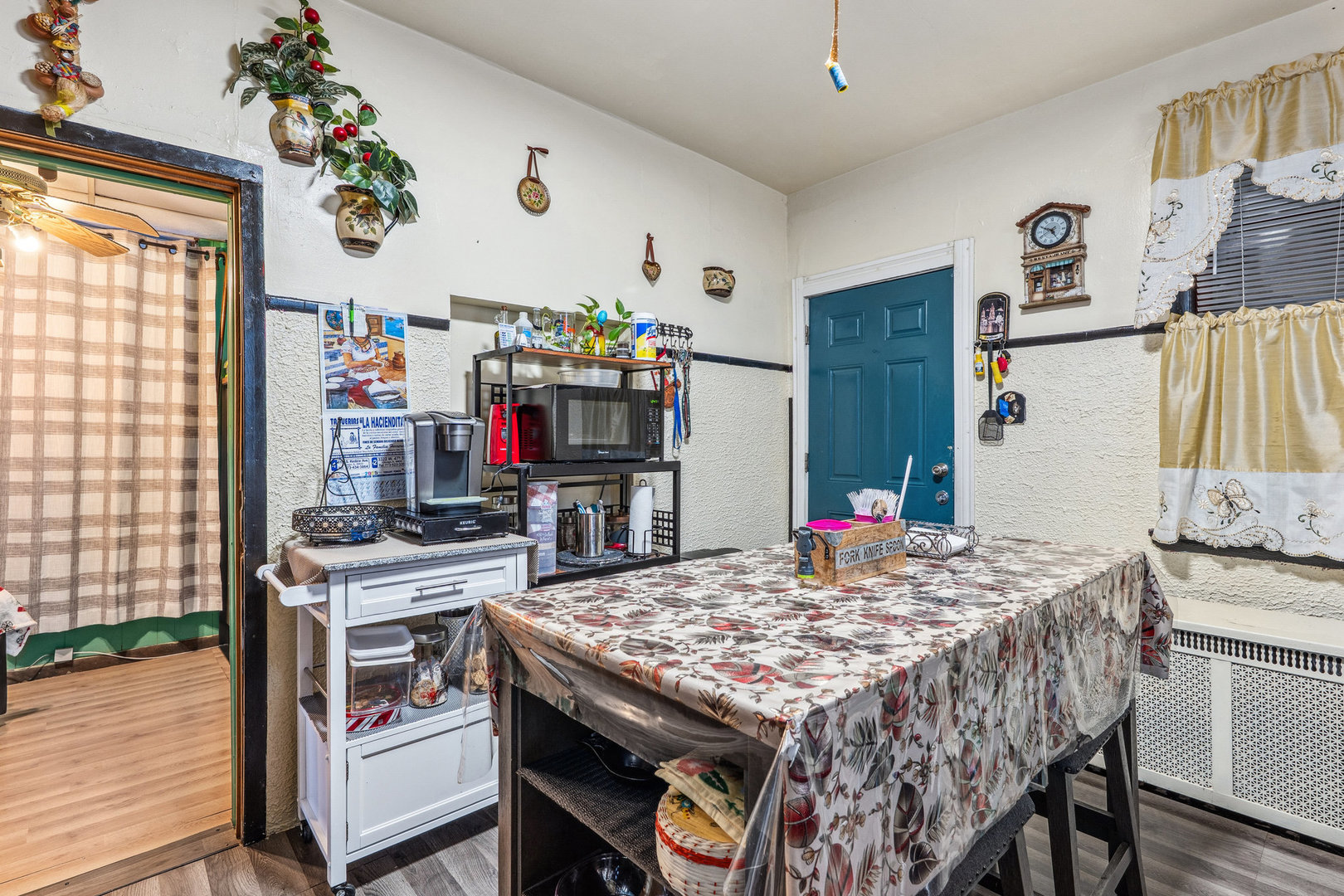 5037 S Seeley Avenue Property Photo 10