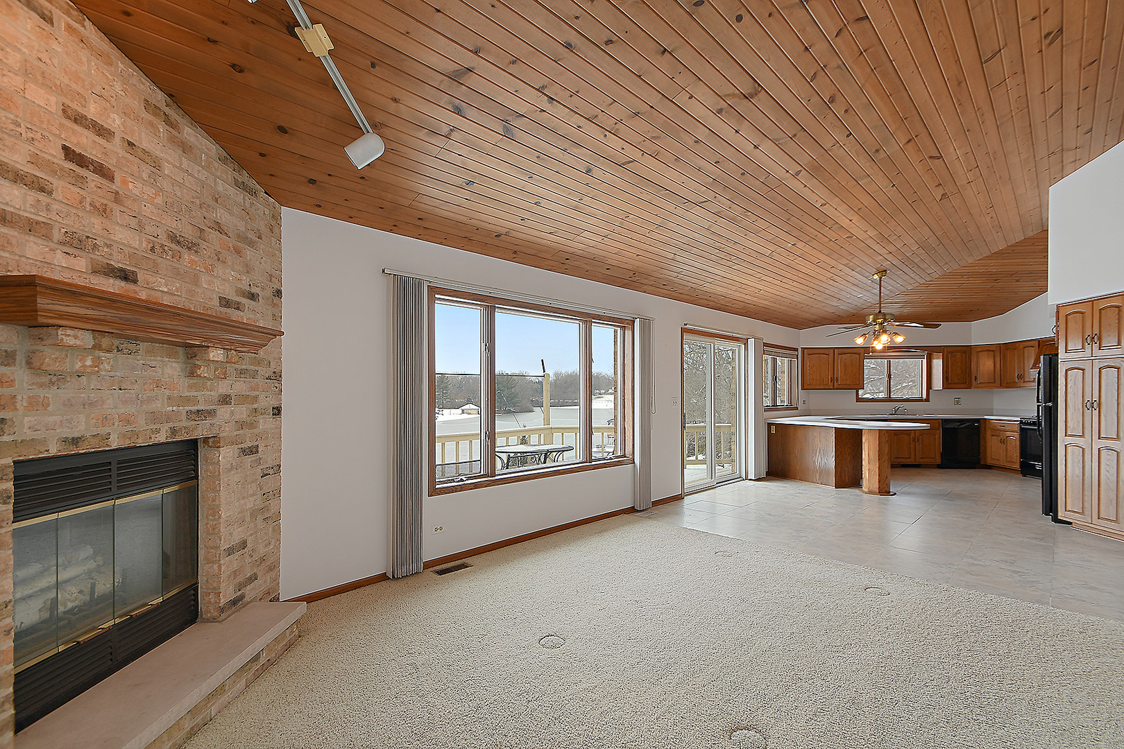 2435 Wahoo Court Property Photo 4