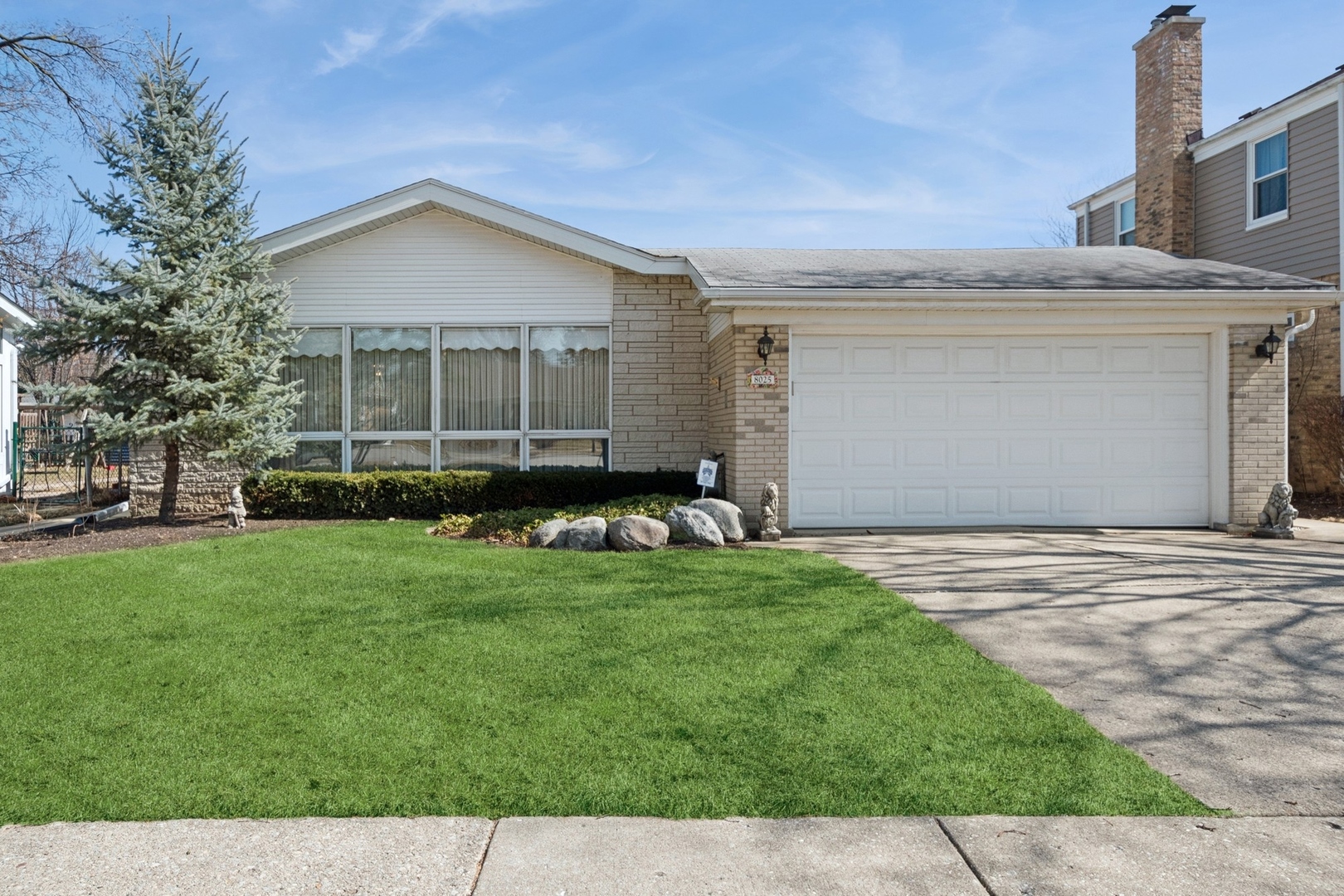 8025 Keeler Avenue Property Photo