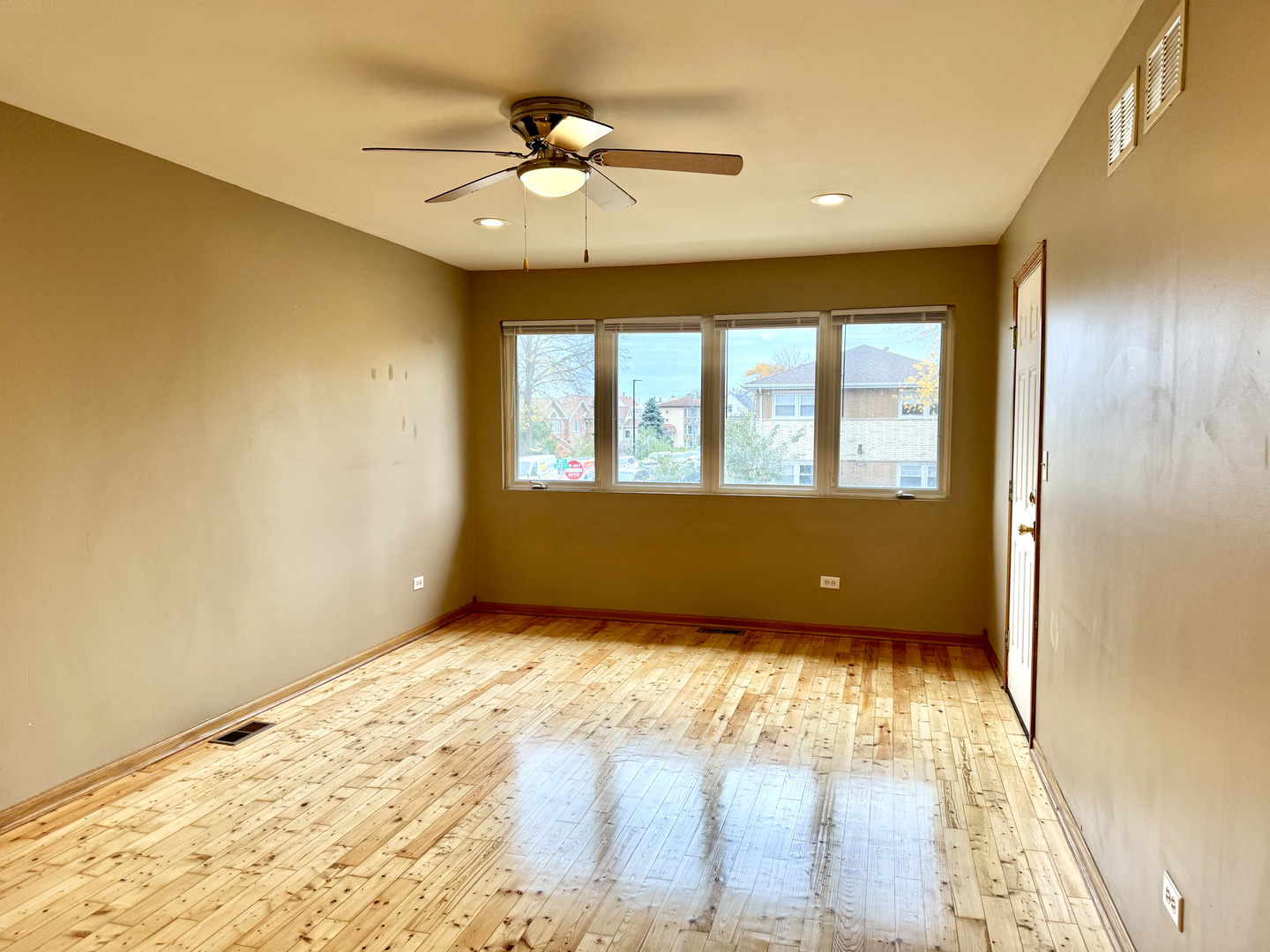 7604 W 60th Street Property Photo 2
