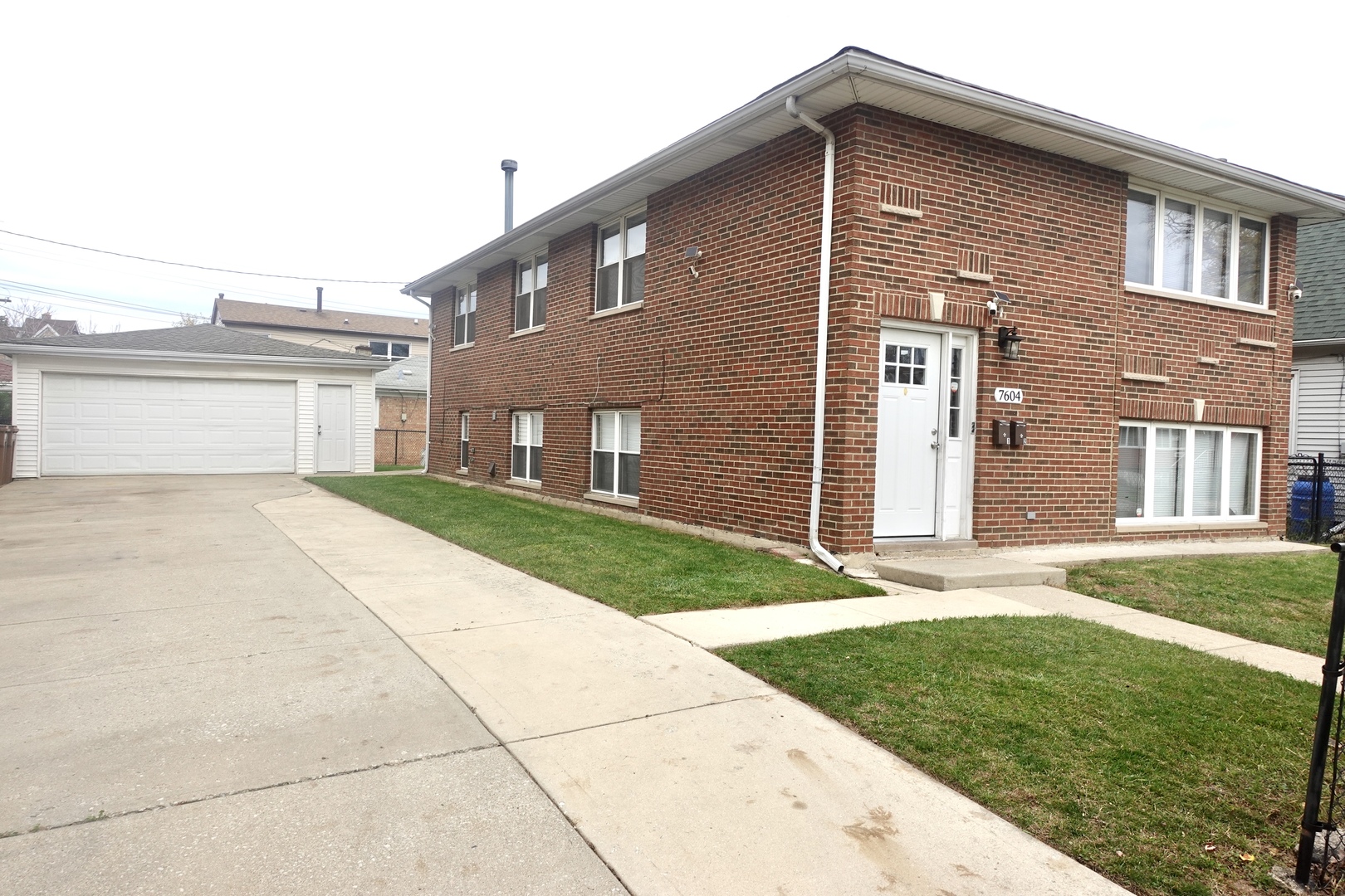 7604 W 60th Street Property Photo 14
