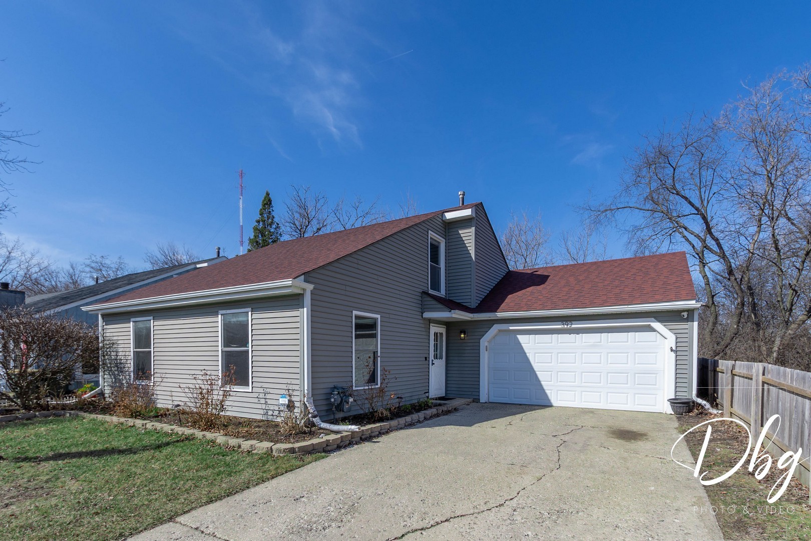 392 Sauk Court Property Photo