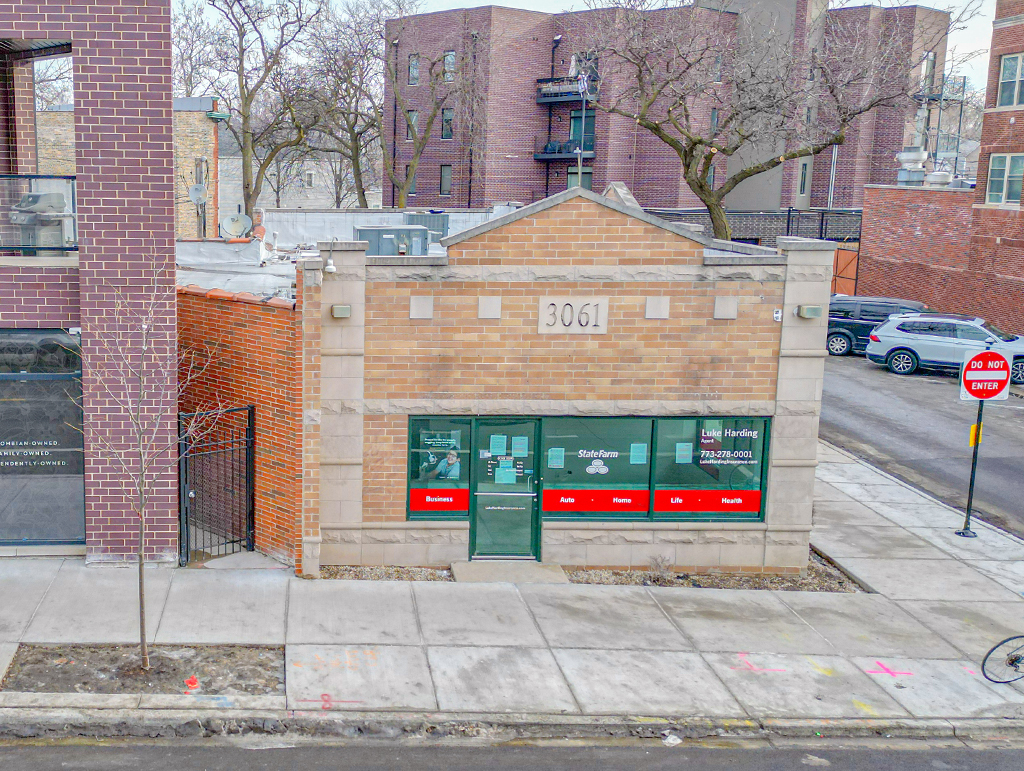 3046 N Lawndale Ave Property Photo 1