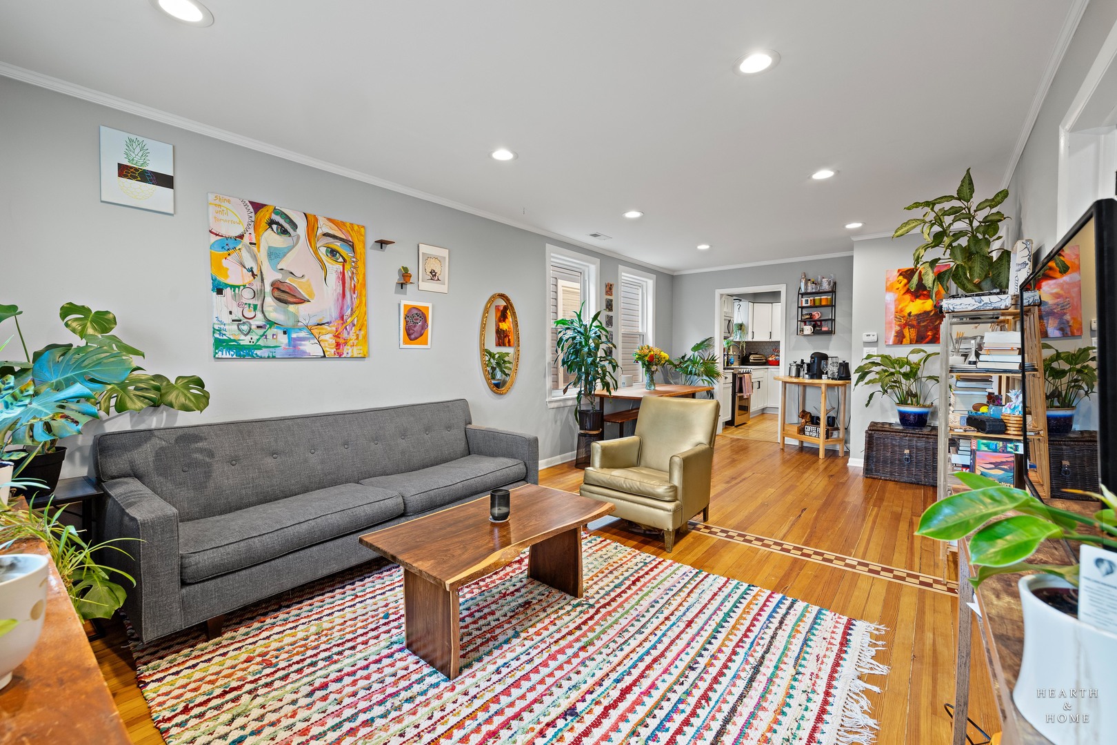 3440 N Kilbourn Avenue Property Photo 3