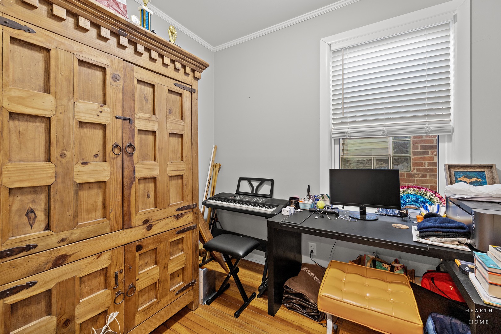 3440 N Kilbourn Avenue Property Photo 13
