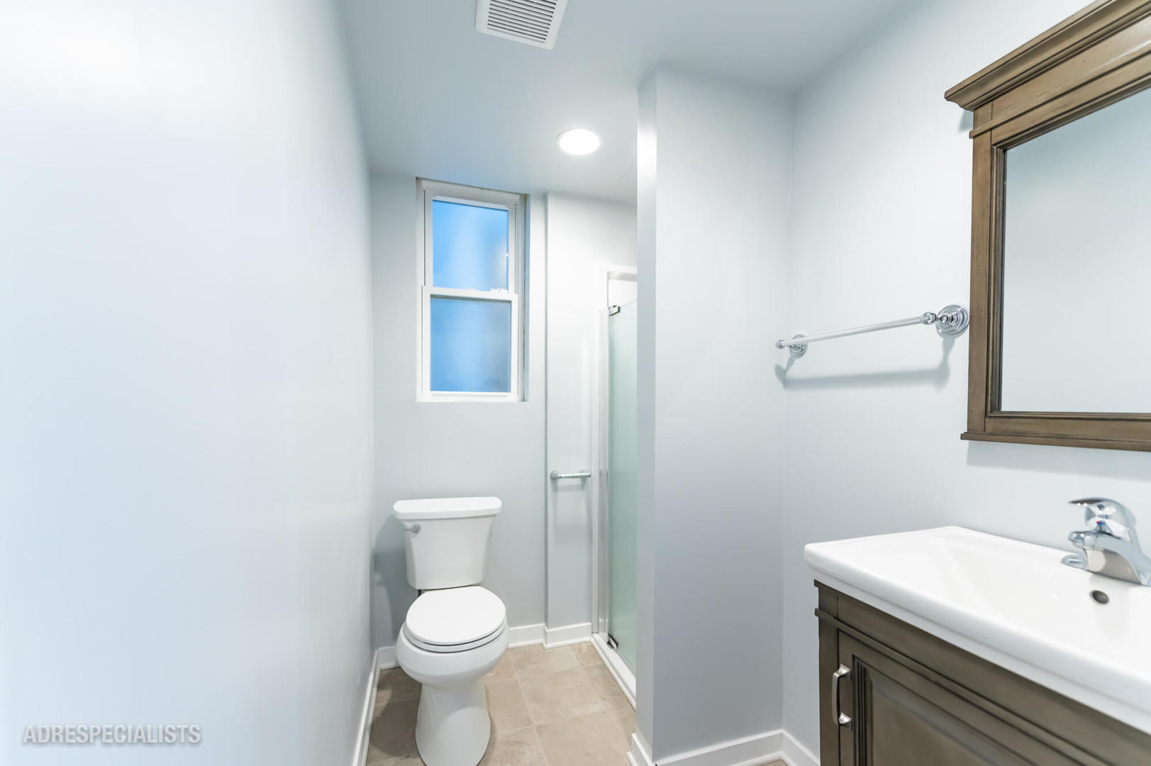 1932 W 22nd Place Property Photo 15